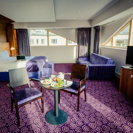 Osprey Hotel Naas Ngoại thất bức ảnh