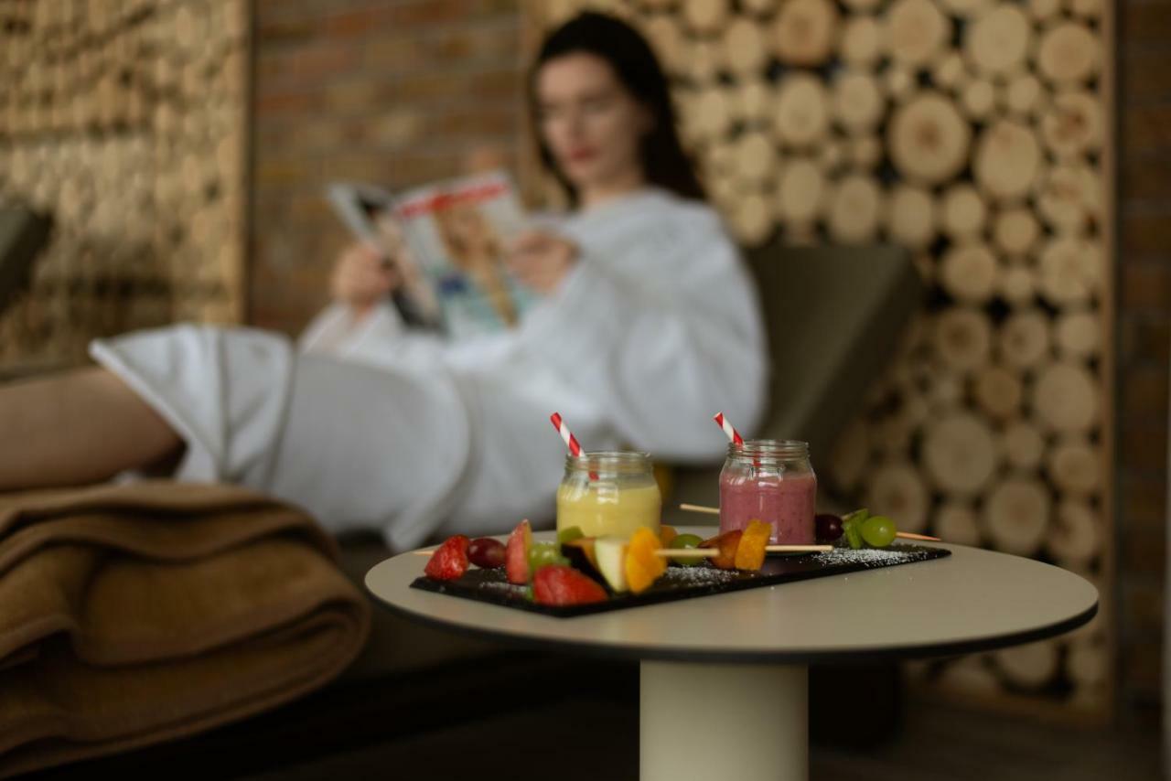 Osprey Hotel Naas Ngoại thất bức ảnh
