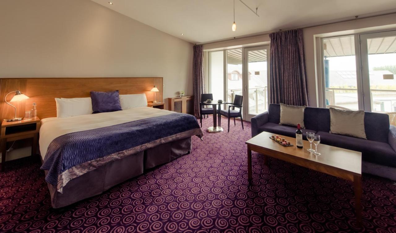 Osprey Hotel Naas Ngoại thất bức ảnh